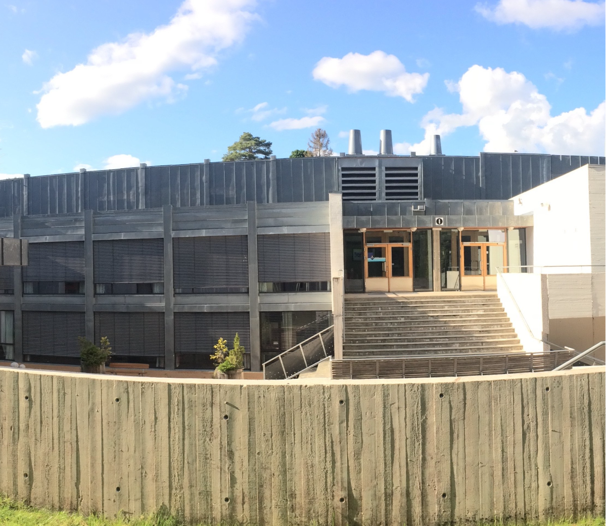 Greveskogen videregående skole.png