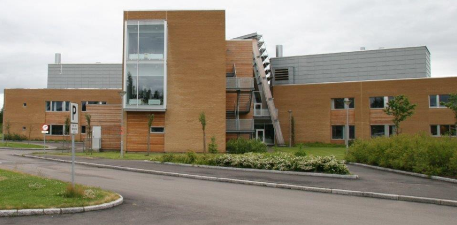 Nannestad videregående skole.png